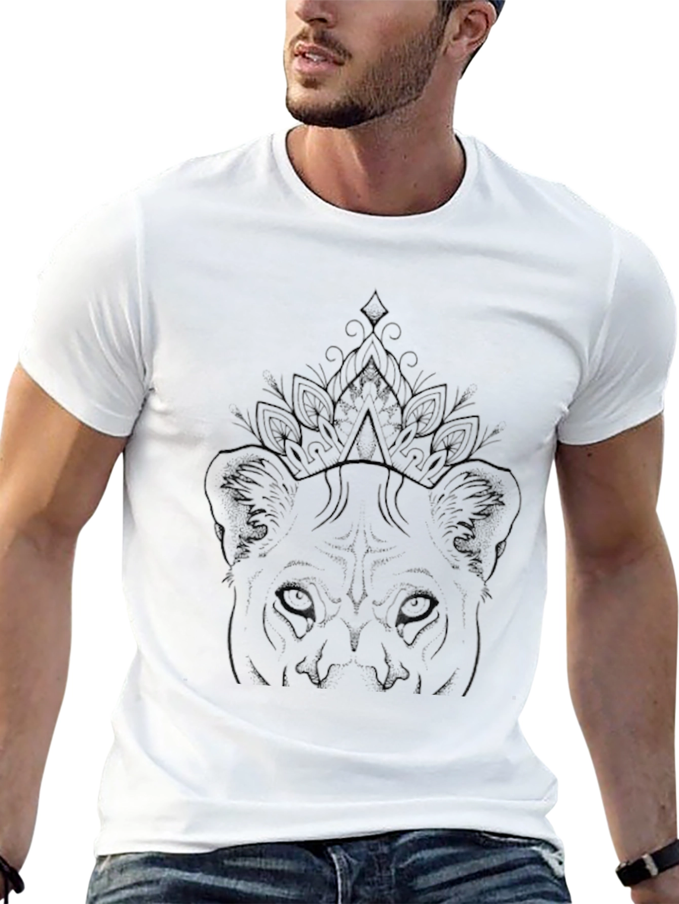 Lion Queen Graphic Tee - Black Crew Neck