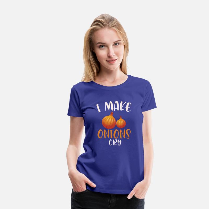 I make onions cry for a Cook Chef Cooking