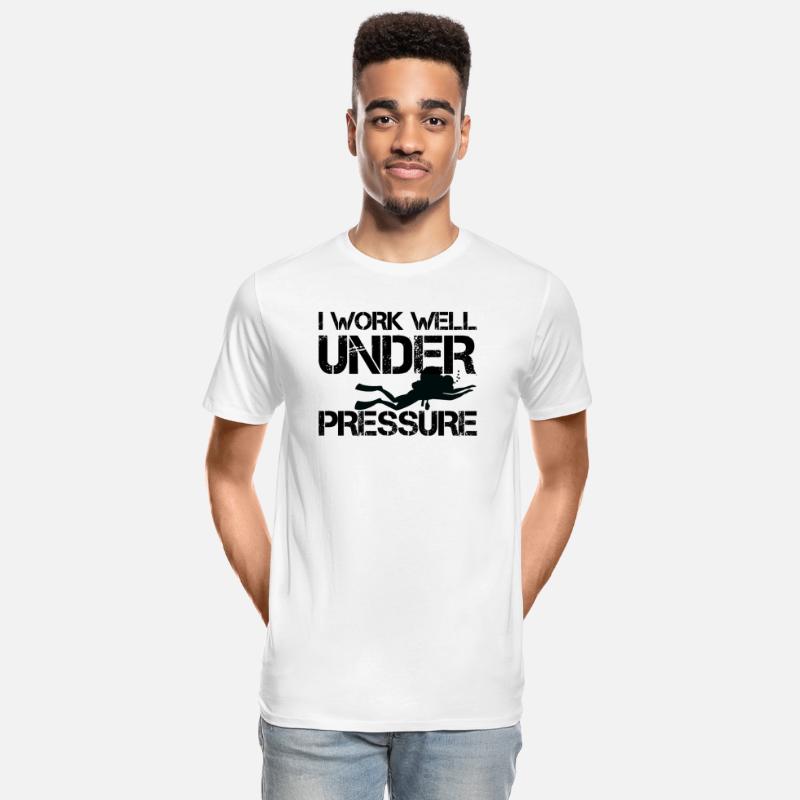 I Work Well Under Pressure- Diving (Black)