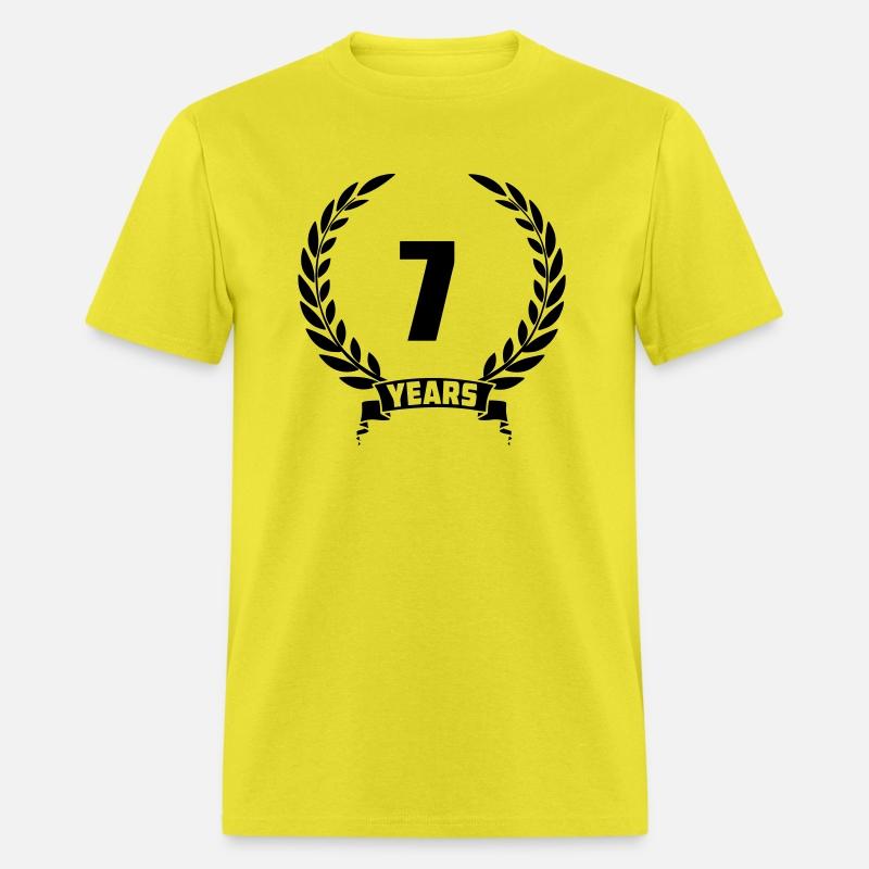 Laurel wreath 7 years with number and text banner