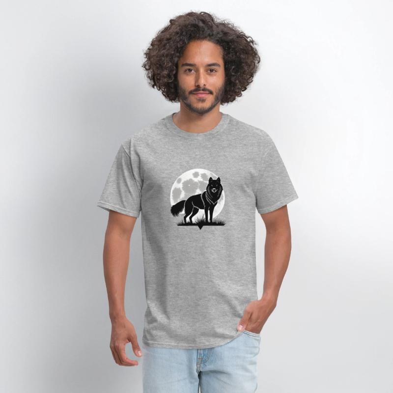 Wolf howling at the moon graphic t-shirt