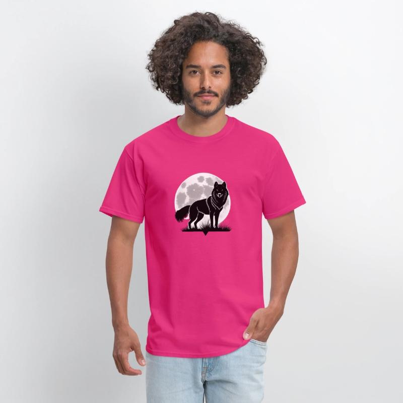 Wolf howling at the moon graphic t-shirt